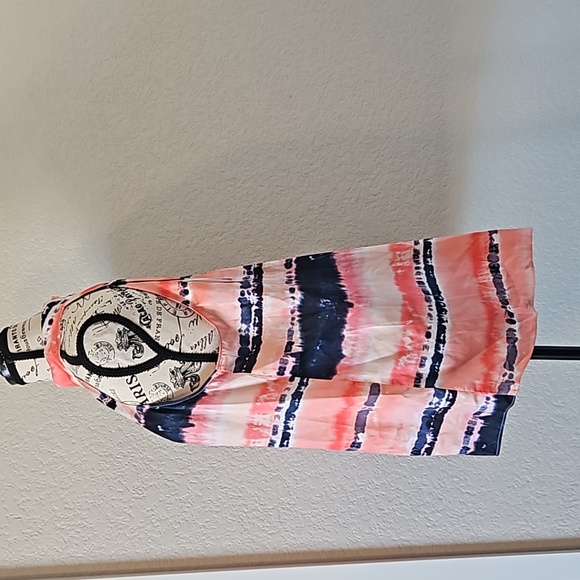 Halston - Striped Flowy Lava Blossom Halter Blouse - Picture 5 of 11